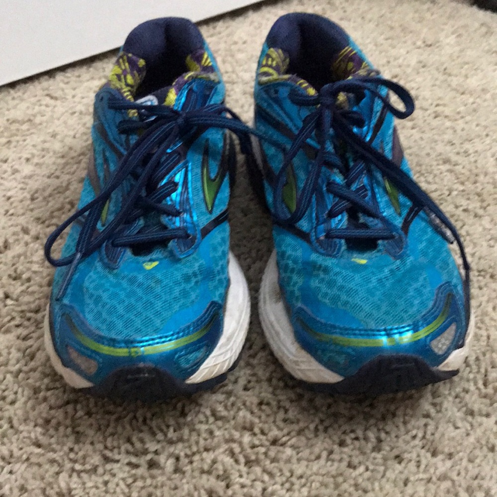 Brooks Ghost